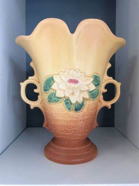 Hull Pottery Waterlily Vase Hull Pottery Pottery Lily Vases