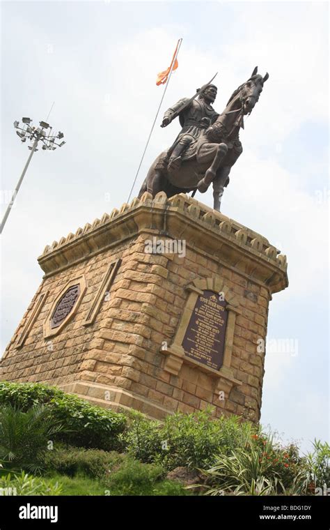 Statue outside Mumbai Airport India Stock Photo - Alamy