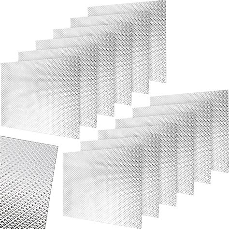 how to remove fluorescent light cover 4