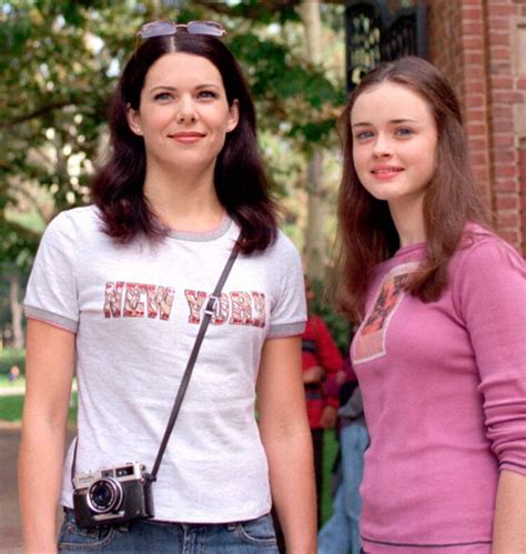 Hot Sexy Amy Sherman Palladino Bikini Pics