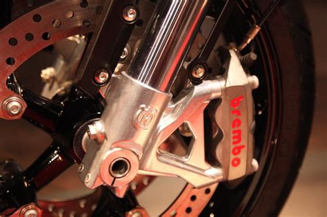 Husqvarna Nude 900 R