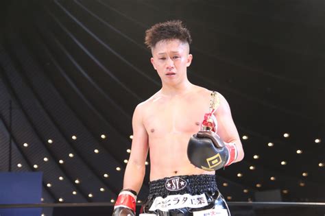 【knock Out】酒井柚樹が阿部晴翔に判定勝利、手数で上回る Efight【イーファイト】格闘技情報を毎日配信！