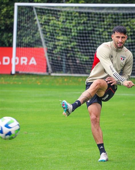 Talles Costa Inicia Transi O E Volta A Trabalhar Bola Em Treino Do