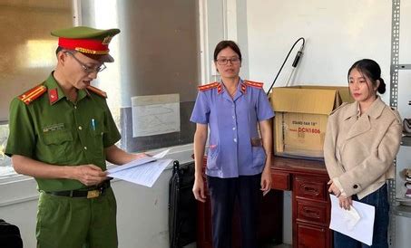 Thủ đoạn lừa đảo hơn 9 5 tỉ đồng của Hot girl ngân hàng ở Bình Dương