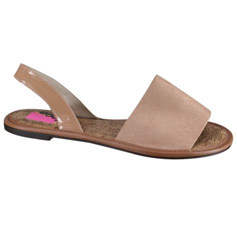 Sandália Moleca Rasteira Feminina Nude Camurça Flex Verniz Premium