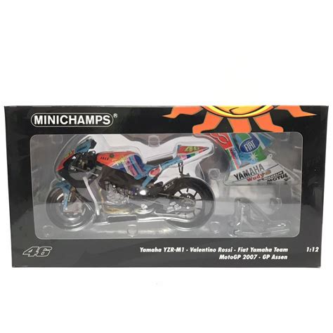 Minichamps Yamaha Yzr M Valentino Rossi Fiat Yamaha Team Motogp