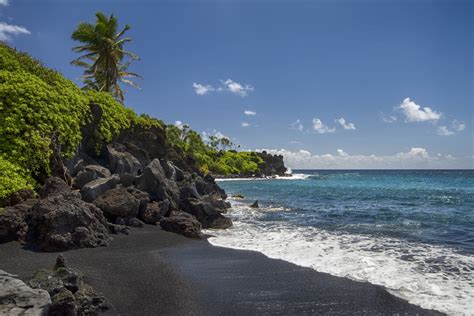 10 Beaches with Black, Orange, and Even Green Sand | Islands