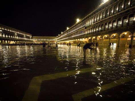 Venice by night: discover the places not to be missed
