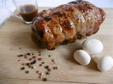 Roulé de dinde aux Champignons et sa sauce forestière