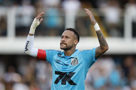 Quando O Neymar Saiu Do Santos - Neymar vai sair do Santos? Ele fez último jogo pelo Peixe? | Sporting ...