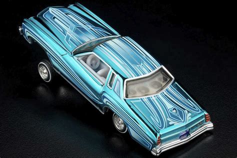 Hot Wheels RLC Exlcusive 1975 Chevrolet Monte Carlo Blue October 2024 014 GM Authority