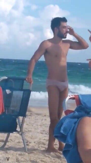 SUPER SPEEDO HOT ThisVid