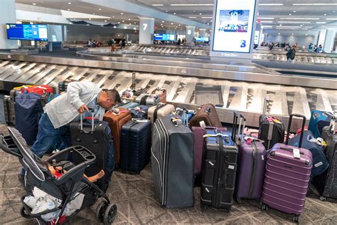 Chicago cta delays are causing chaos for the city today 33
