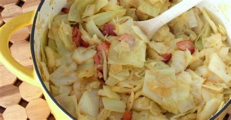 Sample This Sweet And Sour Cabbage With BACON And Feel Your Smile