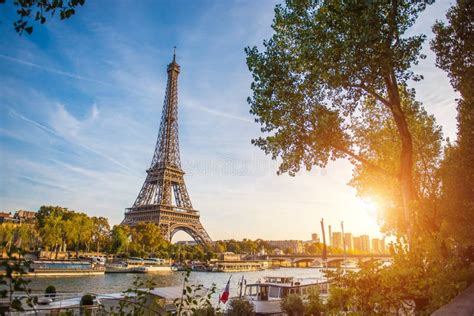 Torre Eiffel Y R O El Sena De Par S En La Puesta Del Sol En Par S