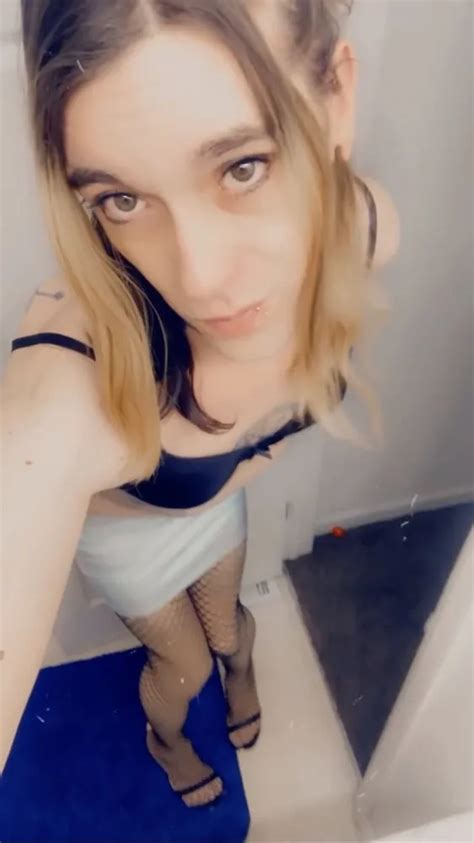 Miniskirt Babe 83 Nude Pics 2 XHamster