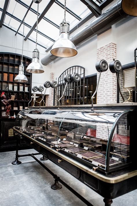 Comptoir - Le Chocolat Alain Ducasse, Manufacture à Paris | Alain ...