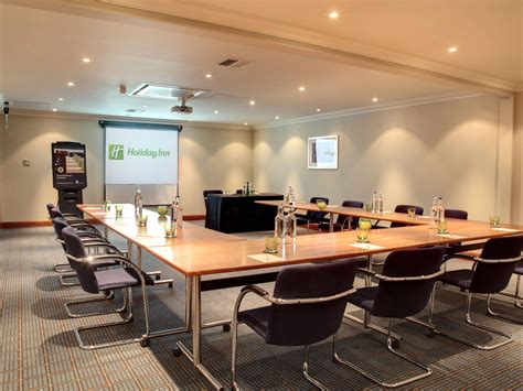 Travel Guide to Premier Inn Bristol Filton via Bus and Rail 1