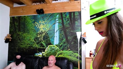 Grandi Tette E Culo La Pornostar Ceca Milf Sexy Susi In Una Gangbang Senza Preservativo Creampie