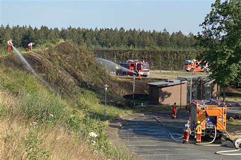 A7 wegen Böschungsbrand nördlich von Hamburg voll gesperrt