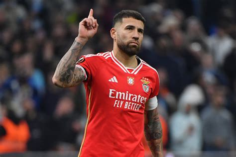 Otamendi Voa Para A Argentina Logo Após Nacional Benfica