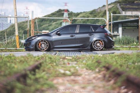 Slammed Mazda 3