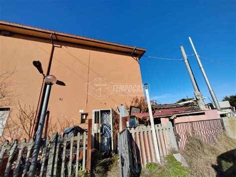 Vendita Villa unifamiliare in via del Tratturo Forlì Buono stato