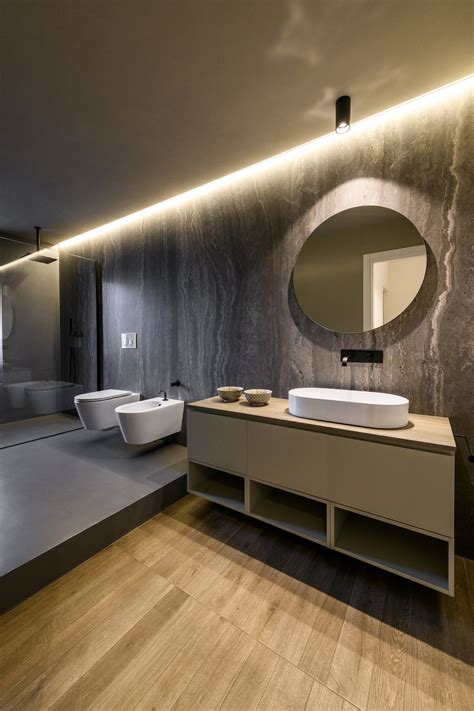 Home B Donatello Lorenzo