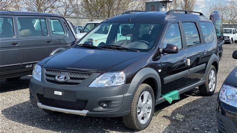 Обзор Ларгусов по наличию и цветам! Выдача клиенту Ларгус Кросс 7 мест ...