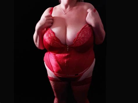 Erotic Photoshoot Big Mature Saggy Milf Tits Tastefully Filmed While Posing For Some Photos