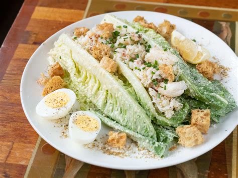 The Pink Door Review - Downtown - Seattle - The Infatuation