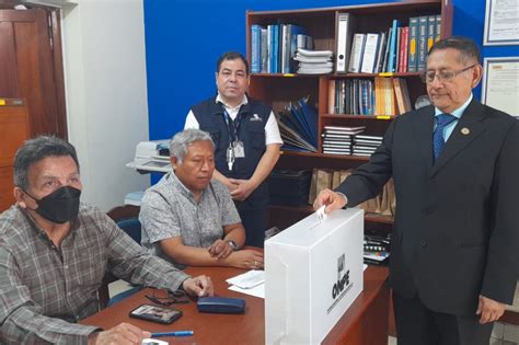 Realizan elecciones en Callao y San Bartolo con asistencia técnica de