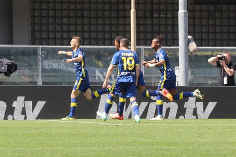 Serie A L Atalanta Batte In Rimonta La Salernitana E Aggancia La Roma