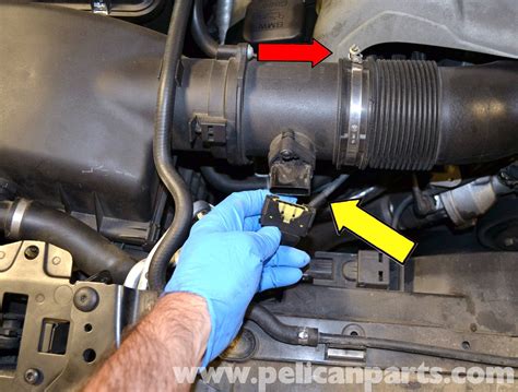 BMW - The Infamous Alternator Bracket Oil Leak on the E65 BMW 7-Series
