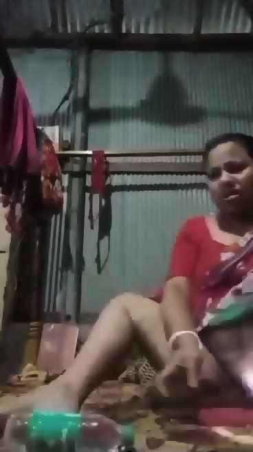 Bhabi Keeping Bottle Inside Har Pussy Big Pussy