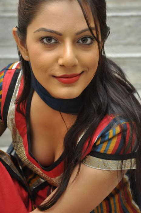 Hot Anjali Closeup Shots Fashion Carolina Arango Hannah Davis Hairstyles