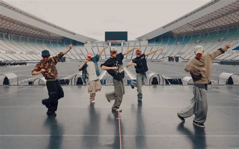 Dance Practice Baggy Jeans NCT U Di Stadion Yanmar Nagai Disebut