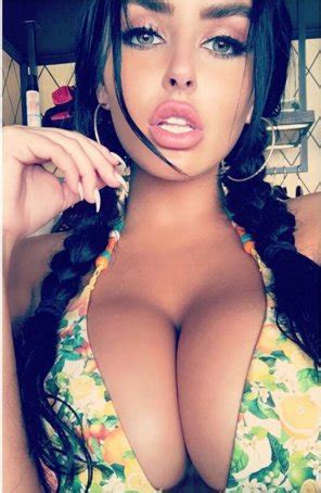 To Brighten Your Monday Porn Pic