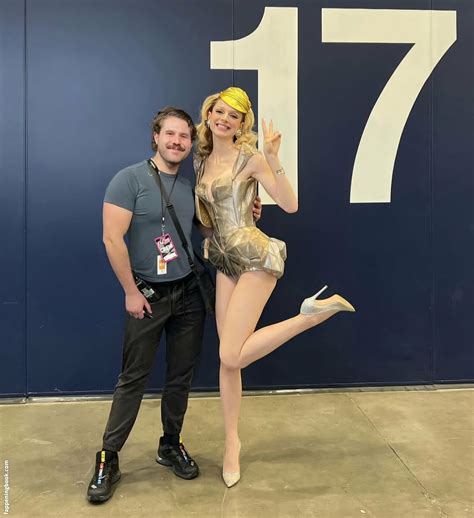 Hunter Schafer Nude The Fappening Photo 8641757 FappeningBook