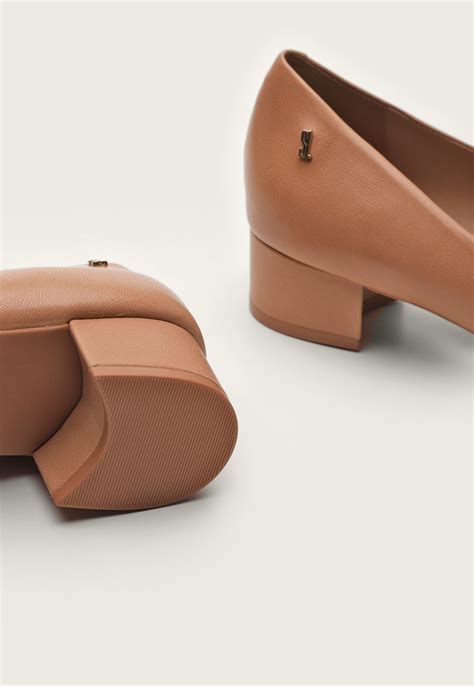 Scarpin Santa Lolla Liso Nude Compre Agora Dafiti Brasil