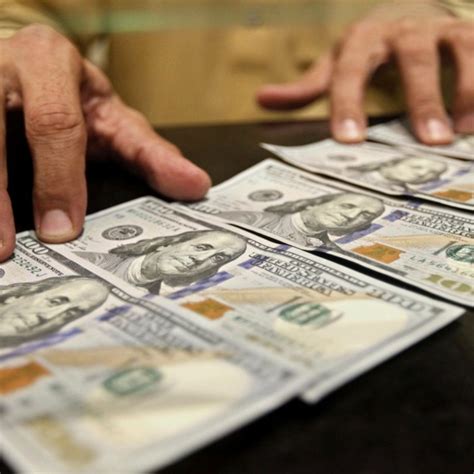 Precios Del Dólar Paralelo Y Oficial Inciaron El Mes En Alza