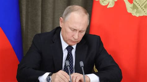 Vladimir Putin Firma Ley Que Castiga La ‘información Falsa Sobre Rusia