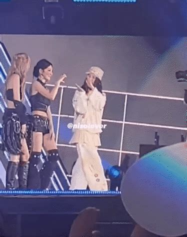 Khi Nh M N Hot Nh T Kpop Hi N Nay Kh Ng Gi M P L N Nhau