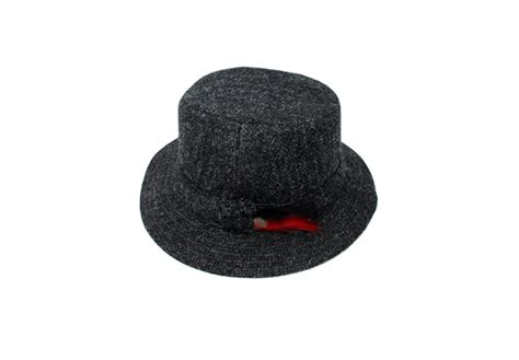 Hanna Hats Harris Tweed Irish Walking Hat Blackcharcoal Irish