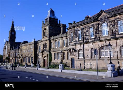 Images Of Bootle Buildings The Town Hallchrist Church And The Triad