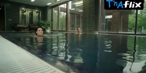 Nastassja Samburskaya Bikini Scene In Dve Zheny Tnaflix