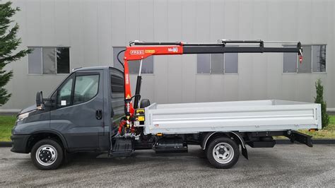 Бордова платформа с кран | ПИ ЕМ КОНСТРУКТ