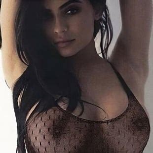 Kylie Jenner Nude Playboy Photo Shoot Preview