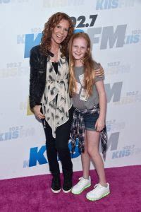 50 Hot Photos Of Robyn Lively 12thBLOG