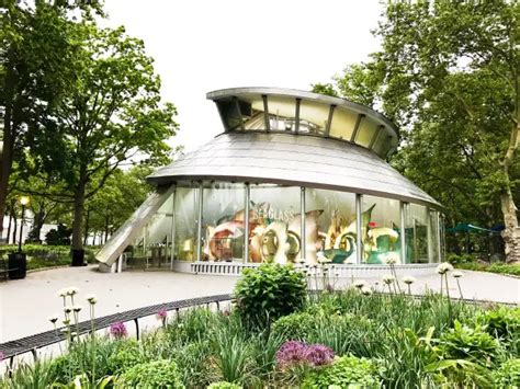 Seaglass Carousel At The Battery